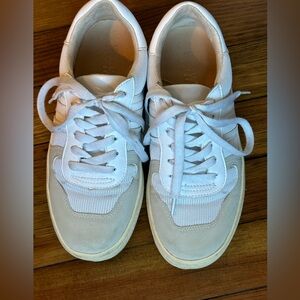Mi.iM vintage style white, rubber sole tennis shoes- Size 6
